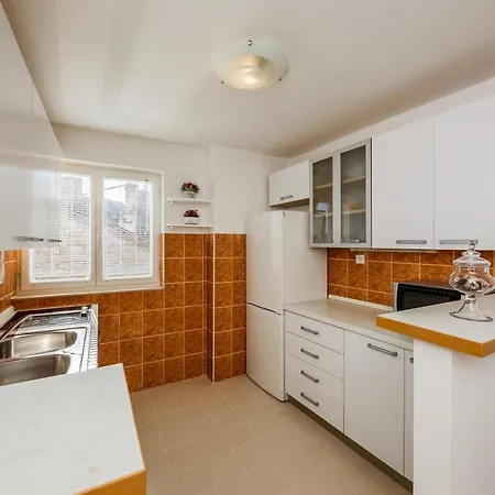 Apartment Jelena